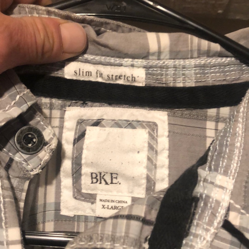 Now Button Up - Picture 2 of 3